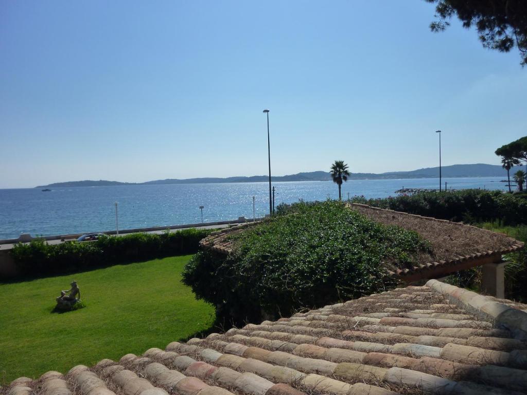 Hotel Martinengo Sainte-Maxime Buitenkant foto
