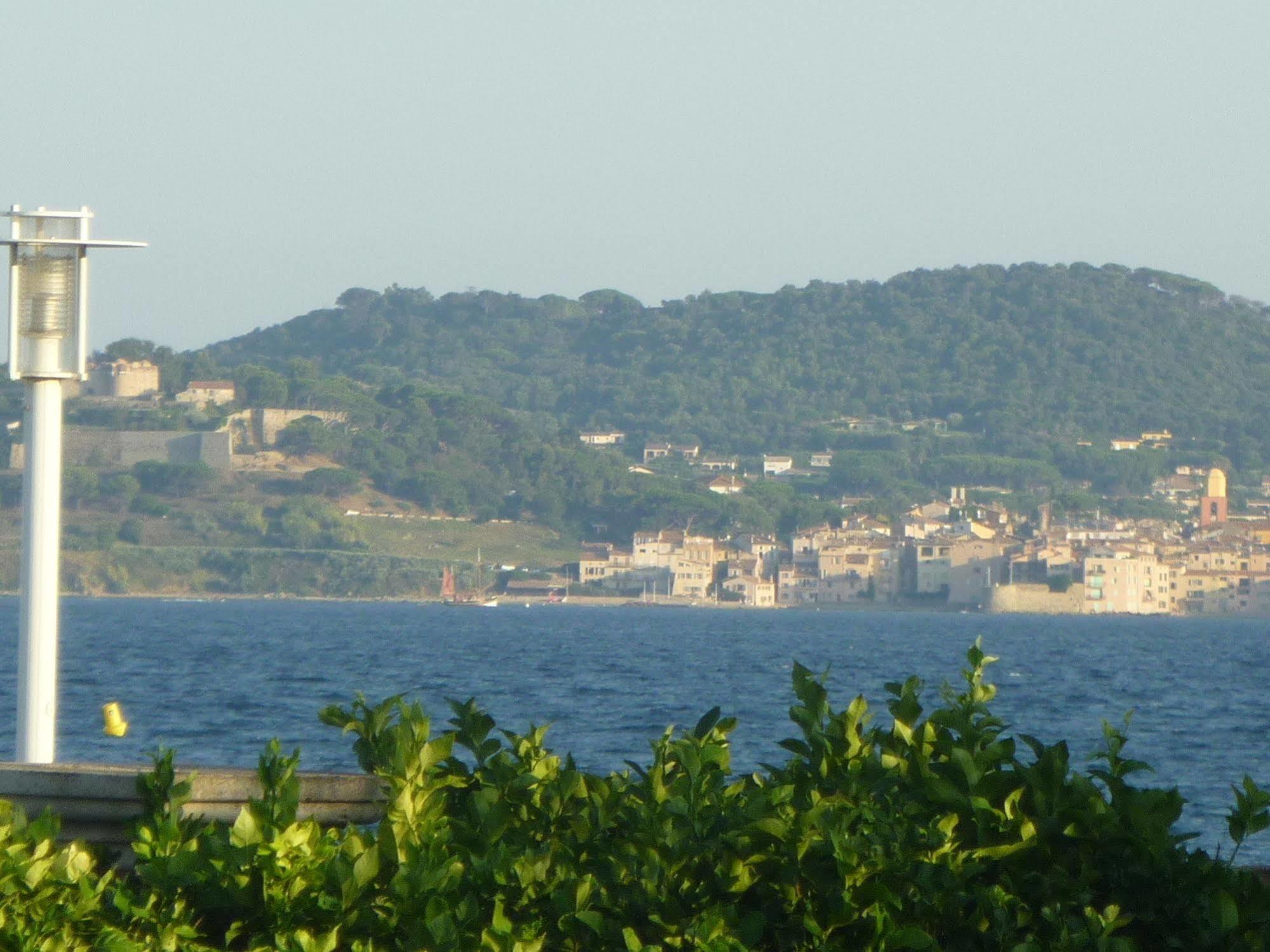 Hotel Martinengo Sainte-Maxime Buitenkant foto