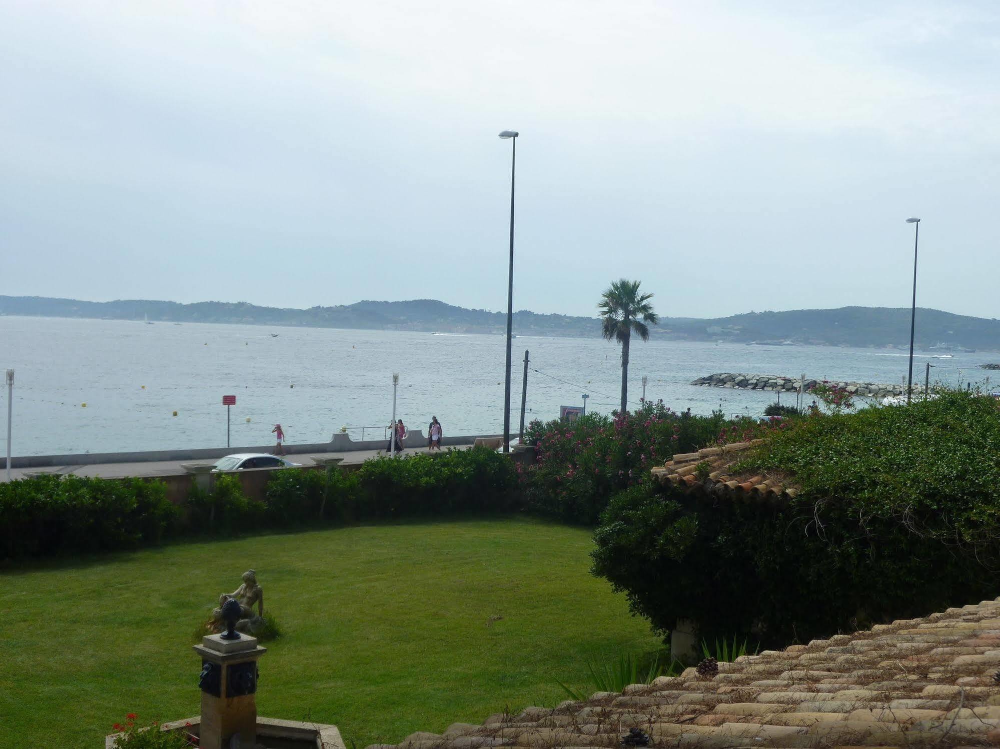 Hotel Martinengo Sainte-Maxime Buitenkant foto