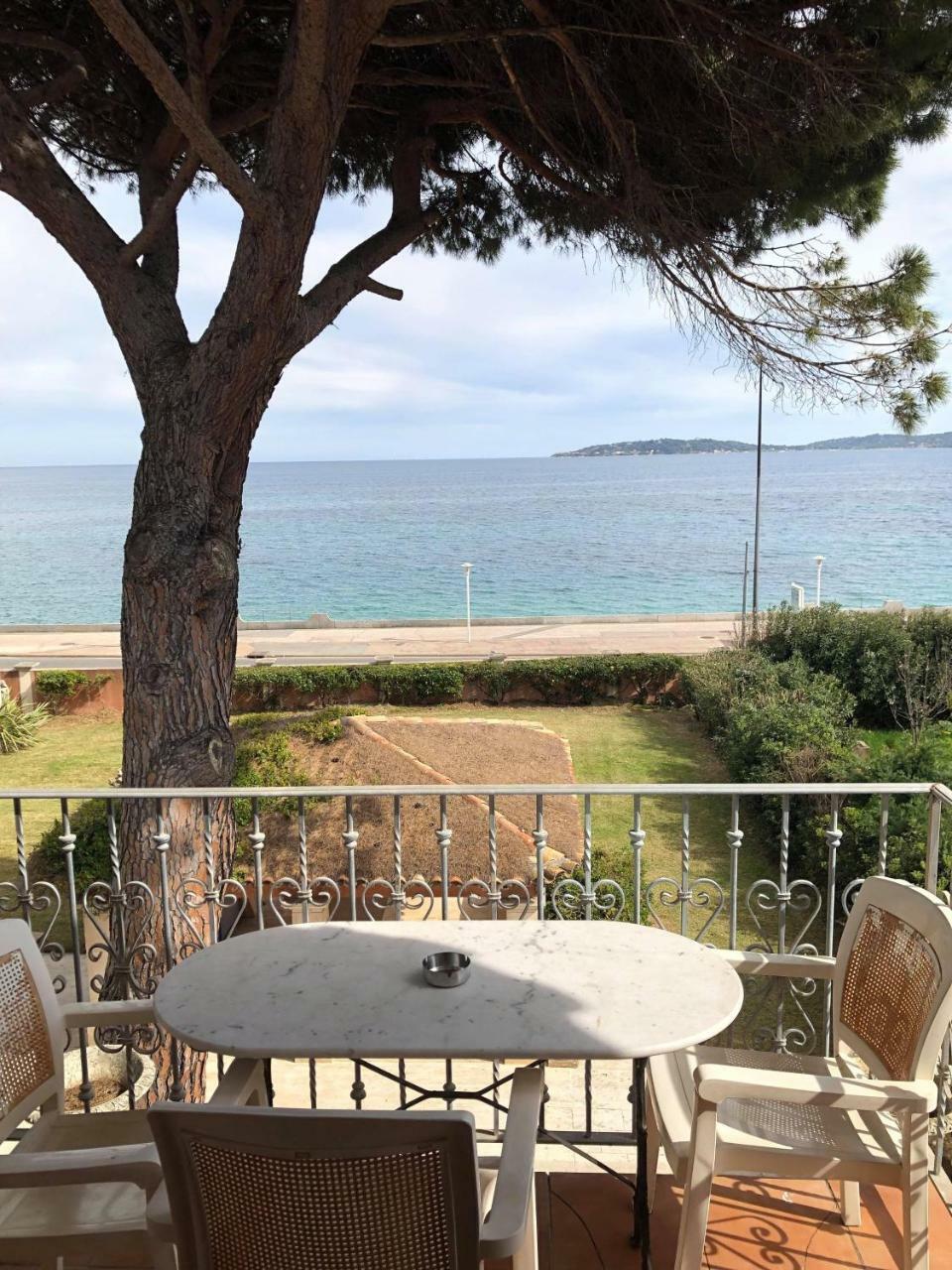 Hotel Martinengo Sainte-Maxime Buitenkant foto
