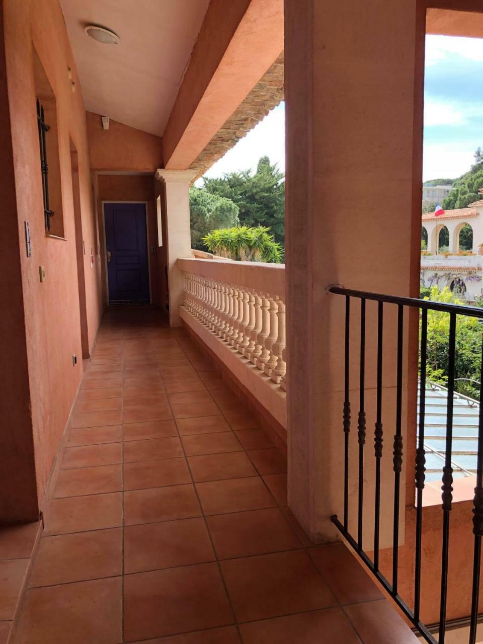 Hotel Martinengo Sainte-Maxime Buitenkant foto